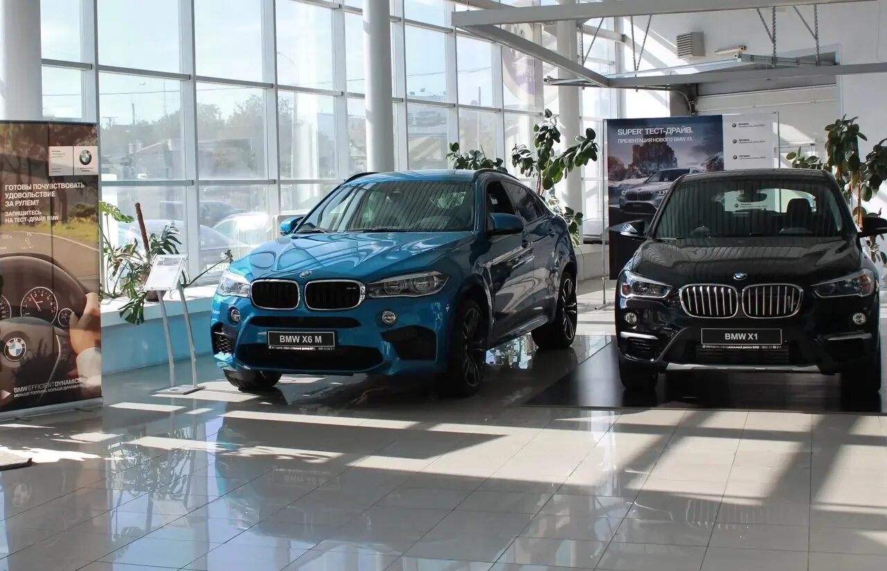 Купить бмв в перми. BMW Автодель. BMW Автодель, Симферополь. БМВ В Симферополе. Автосалон БМВ Симферополь.