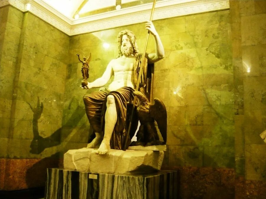 Скульптура зевса в эрмитаже. Статуя юпитера в эрмитаже. Зевс в эрмитаже. Статуя юпитера в эрмитаже. Зевс в эрмитаже.