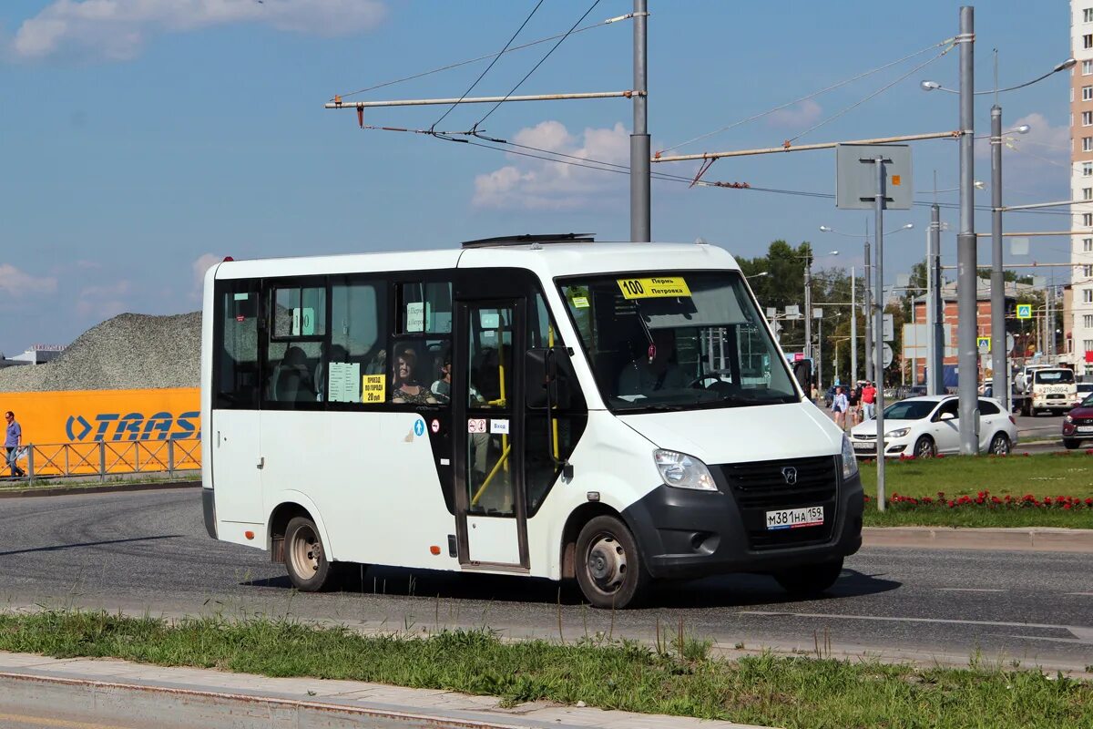 Автобусы пермь петровка. Автобус Пермь Петровка. 100 Автобус Пермь. Пермь маршрут 100 Петровка. Микроавтобус Пермь автовокзал.