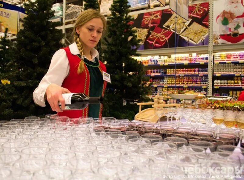 Когда открылся магазин. Метро кэш энд Керри Нижний Новгород. Эммануэль Прюво метро кэш энд Керри. Реклама Metro Cash carry. Дегустация метро.