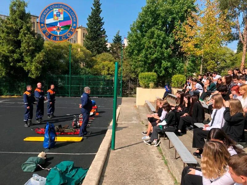 Служба спасения сочи му. Служба спасения сочи. Стритбол воронеж сибур. Спасатели на пляже в сочи. Служба спасения сочи.