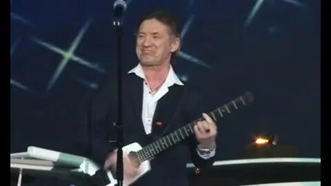 Кто пел ах белый теплоход