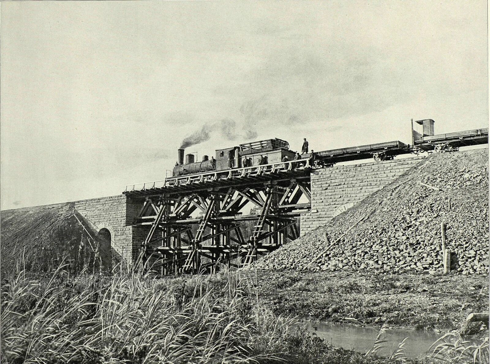 Железная дорога раньше. Транссиб 1916. Царская железная дорога Красноярск. Великий Сибирский путь 19 век. Екатерининский мост Красноярск кача.