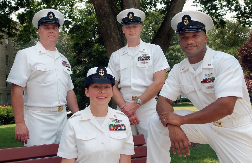 Лейтенант вмф. Адмирал вмс сша. Офицер вмф. Офицеры вмс сша. Вмс сша моряки.