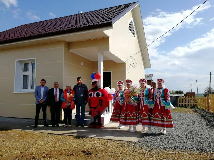 Погода родники шарыповский. Село Родники Шарыповский район. Шарыповский район Красноярский край. Глава Шарыповского района Красноярского края. Шарыповский район площадь.