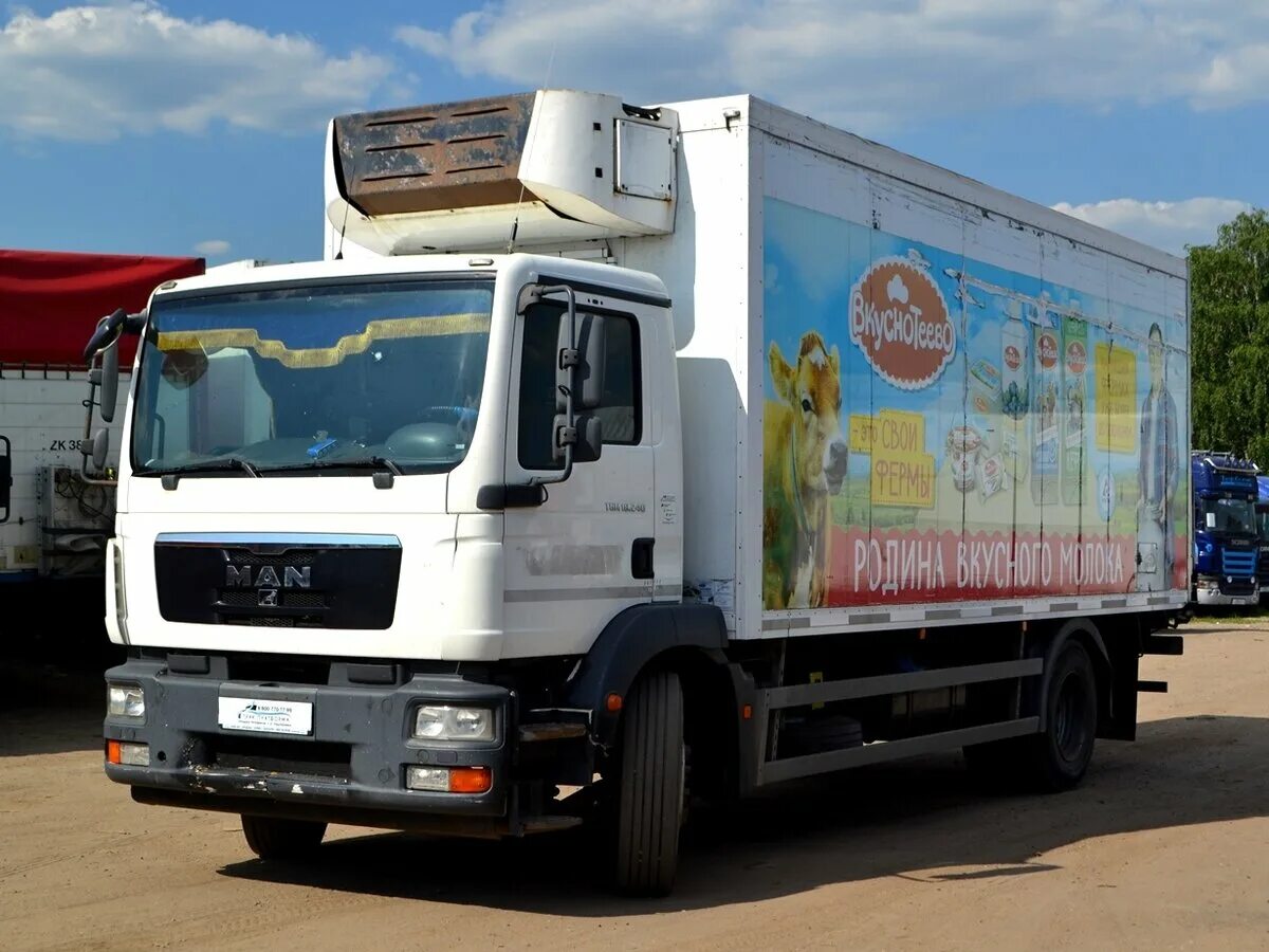 Купить б/у MAN TGM дизель механика в Москве: белый рефрижератор 2011 года на Авт