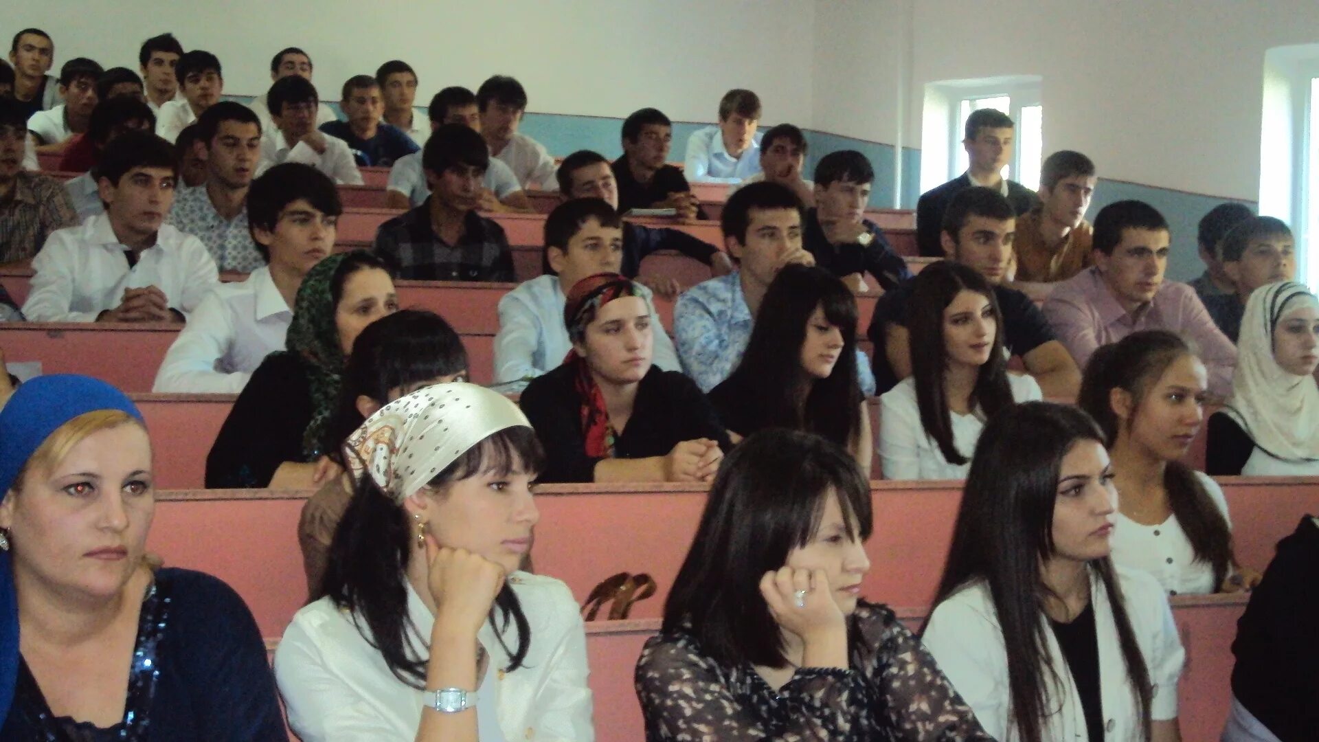 Университет хасавюрта. Шошаева седа дгпу хасавюрт. Филиал дгу в хасавюрте. Дгу хасавюрт колледж. Дгу хасавюрт колледж.