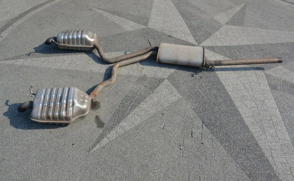 Audi a4/ 1995 год 1. Глушитель audi a4 b5. Выхлопная система audi a4 b5. Выхлопная система ауди а4 б8 1. Audi a4 глушитель.