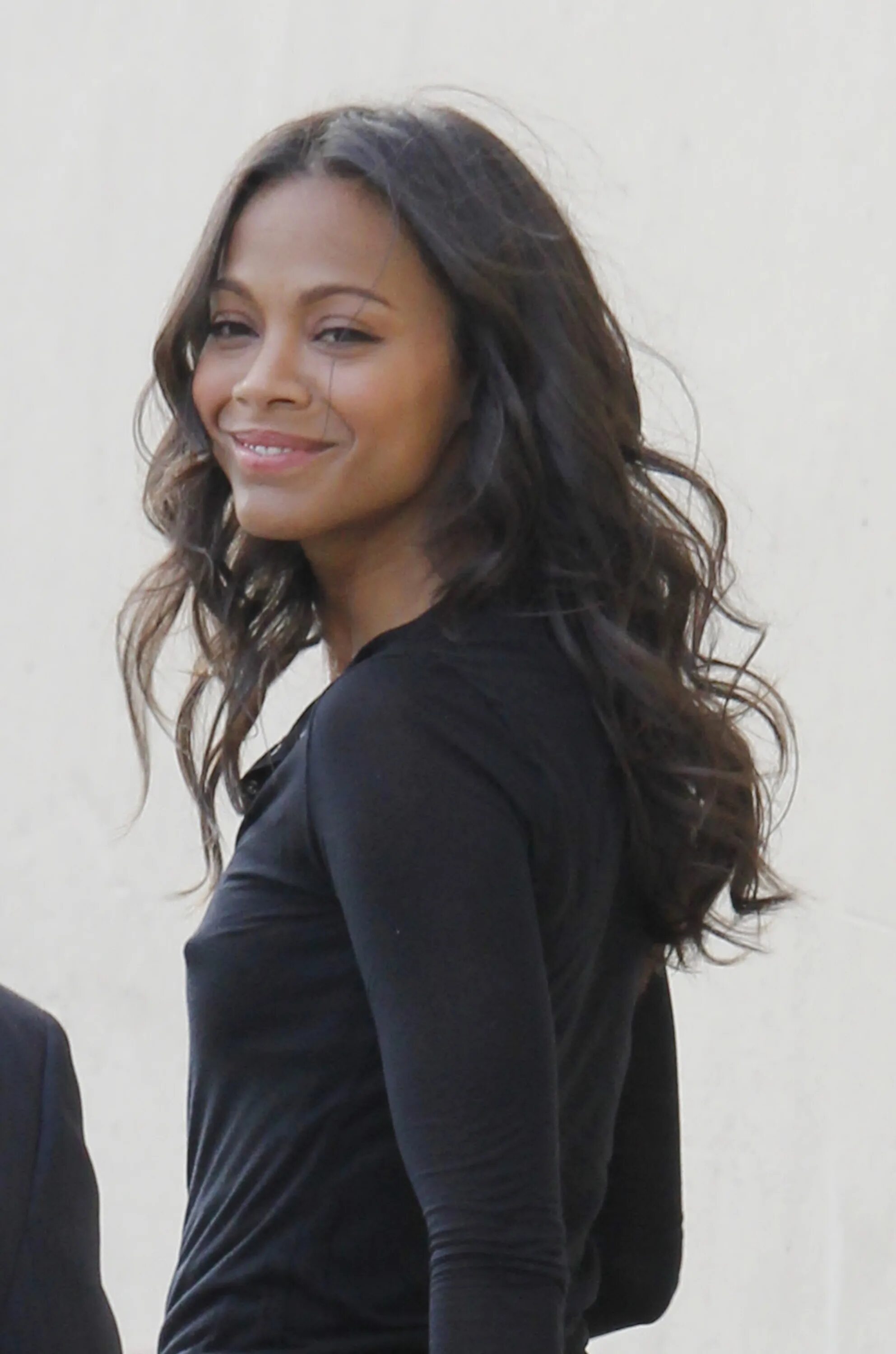 Зои салдана в молодости фото Zoe Saldana poses in bikini Instagram snap with husband Marco Perego