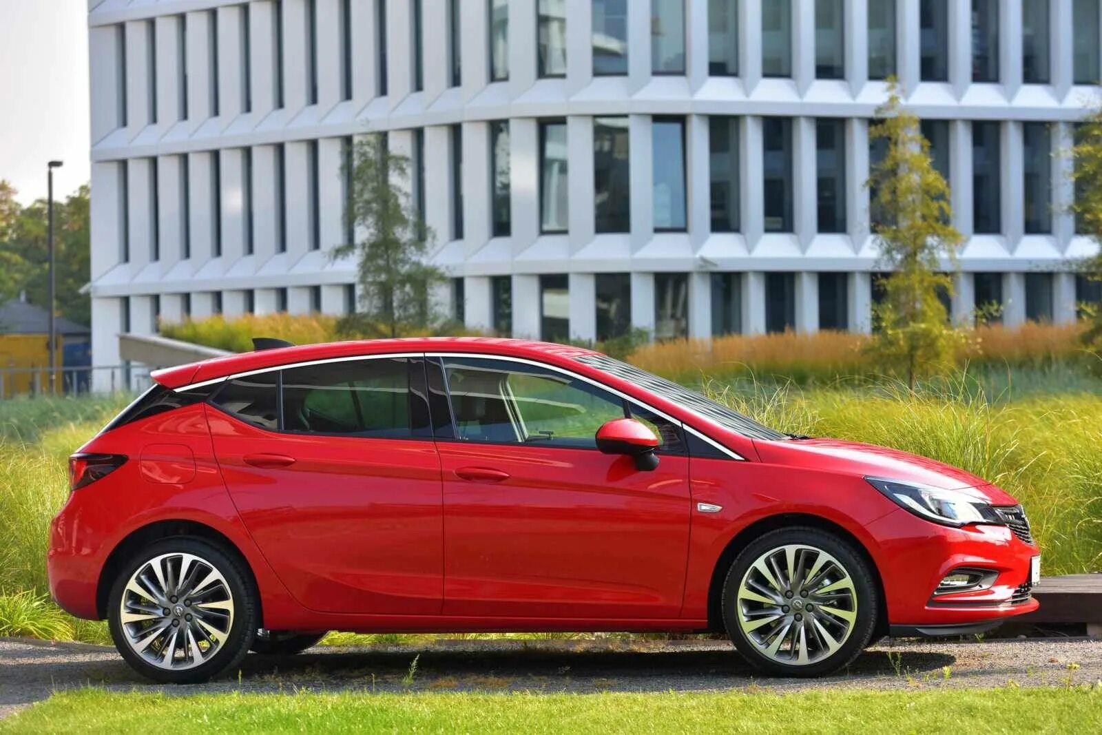 Opel Astra 2015 хэтчбек. Opel Astra 2016. Opel Astra k 2015. Опель хэтчбек отзывы