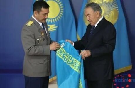 А айымбетовтің мамандығы кім