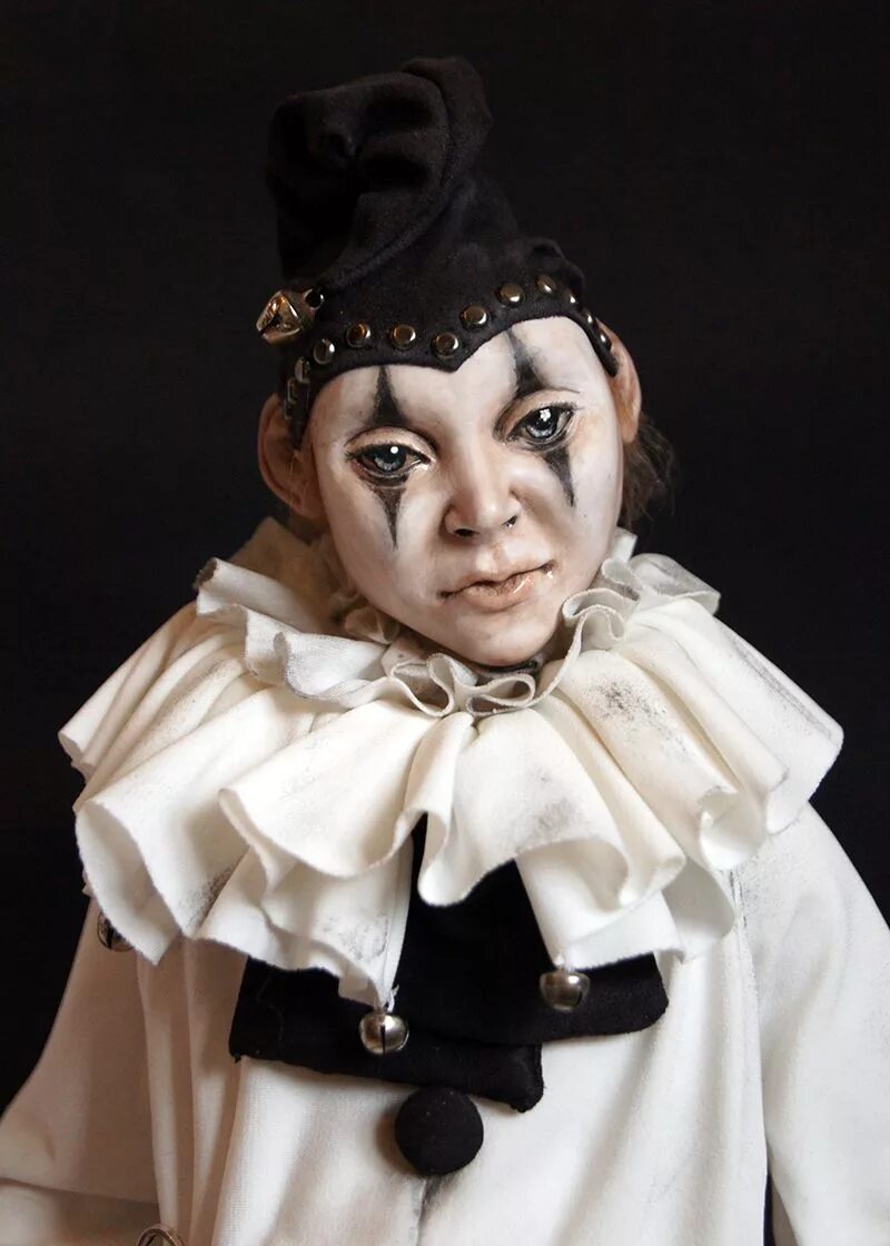 Пьерро геншин. Кукла арлекин и пьеро. Гримм пьеро. Пьеро из буратино аниме. Гримм пьеро.