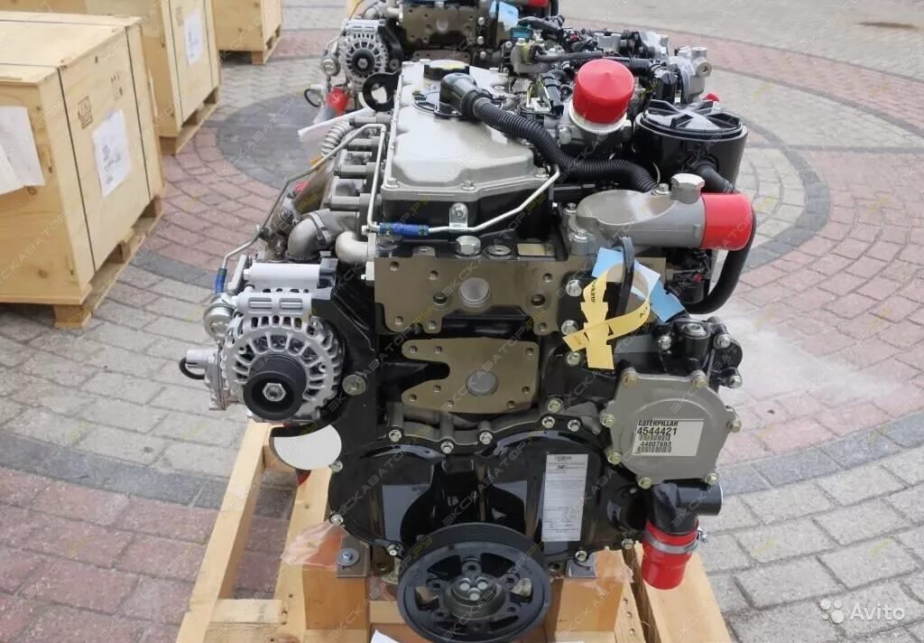Cat 3054c perkins. Двигатель перкинс 3054с. Катерпиллер c13 двигатель. Двс ситроен с 4 2007 года фото. Двигатель катерпиллер с 4.