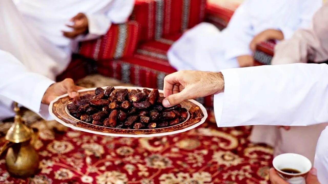 Разговение в Рамадан. Эль-Ашир-мин-Рамадан. Ифтар. Еда на ифтар.