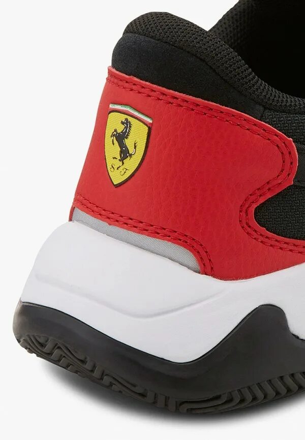 Купить puma ferrari. Puma Scuderia Ferrari кроссовки. Кроссовки Puma Motorsport Ferrari. 339942-02 Puma Ferrari. Кроссовки Пума SF Storm.