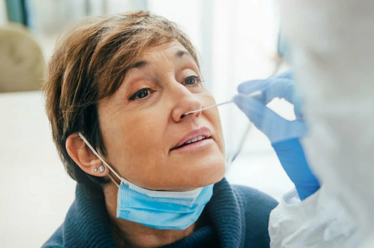 Пцр моего детства в носу. Вирусолог профессия. Инфекционный пациент в семье. Доктор инфекционист. Инфекционист заболевания.