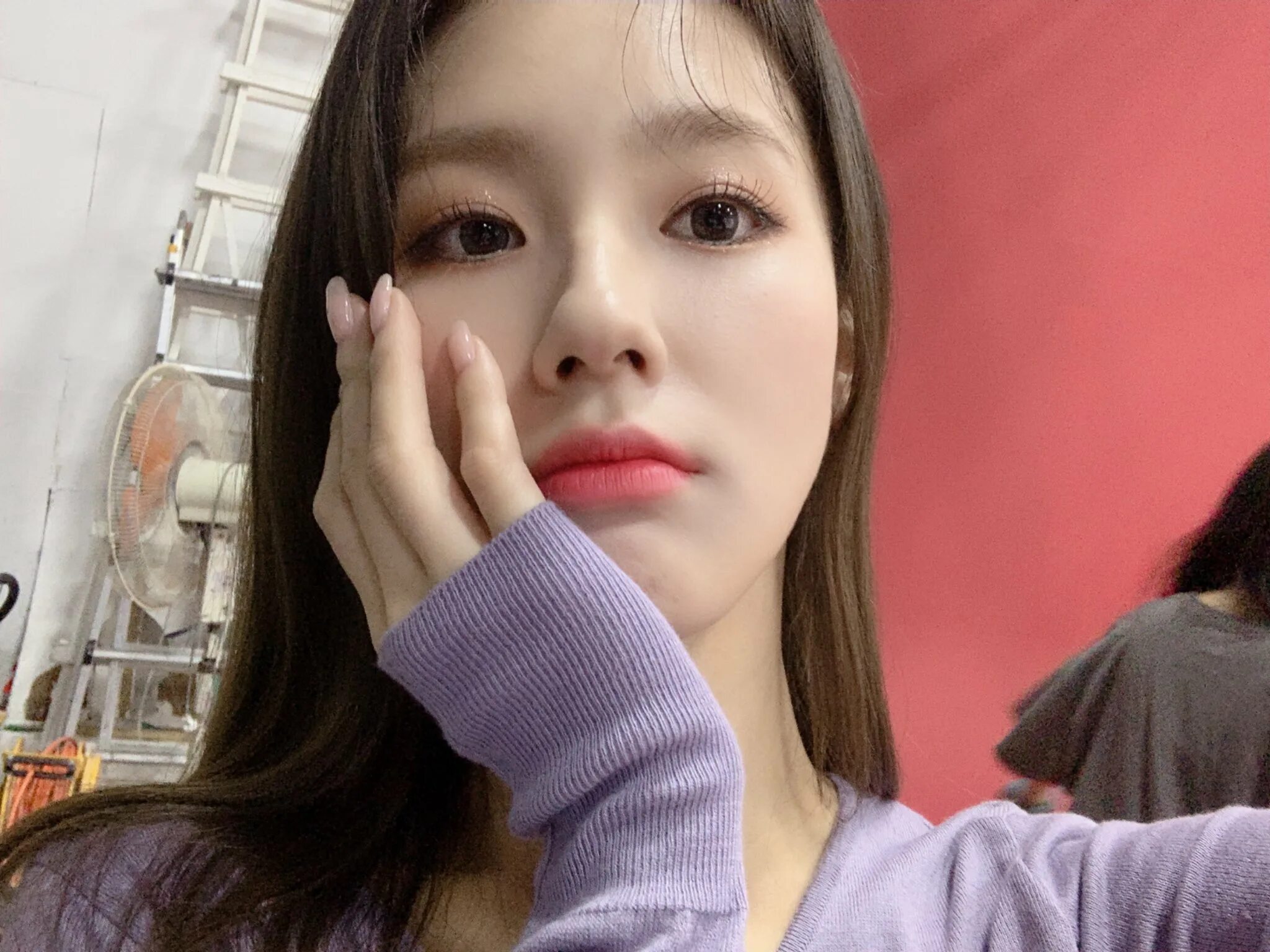 Сколько лет миен из джи. Miyeon hwaa. миенджи айдол. gidle миен. джи айдол миён.