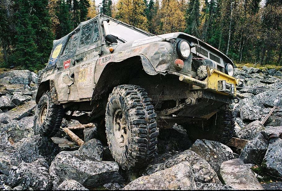 как называется бездорожье. как называется бездорожье. шеви нива для бездорожья. езда по грязи на машинах. джип вранглер для бездорожья.