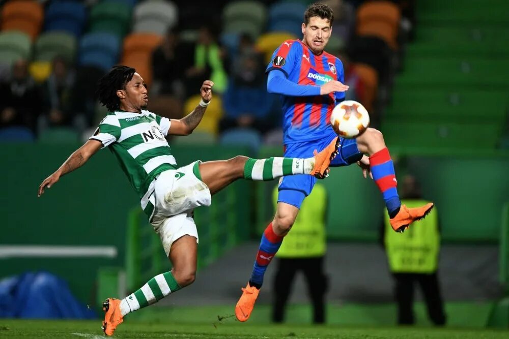 Спортинг лайв. Спортинг лайв. Портимоненше. Спортинг лайв. Pedro porro спортинг.