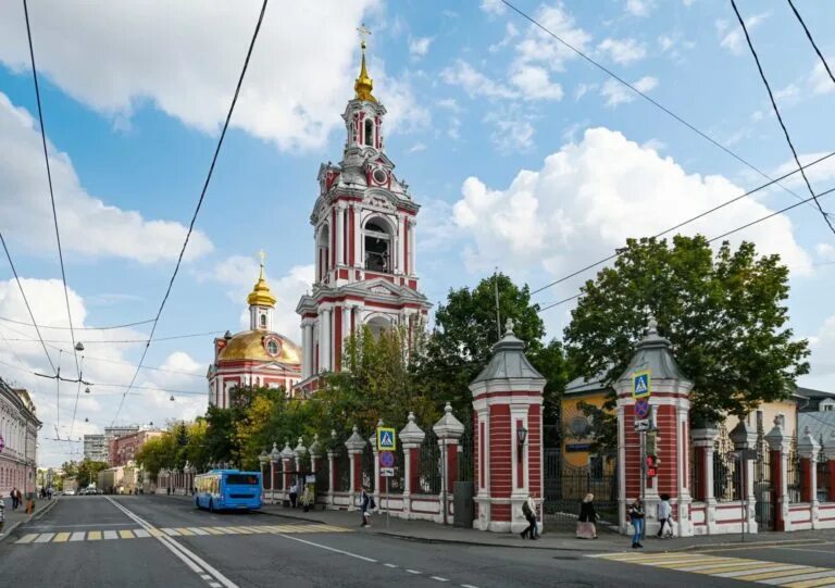 Церковь никиты на старой басманной. Храм никиты мученика в старой басманной слободе. храм никиты мученика москва. храм никиты мученика на старой басманной улица. храм никиты мученика ухтомский.