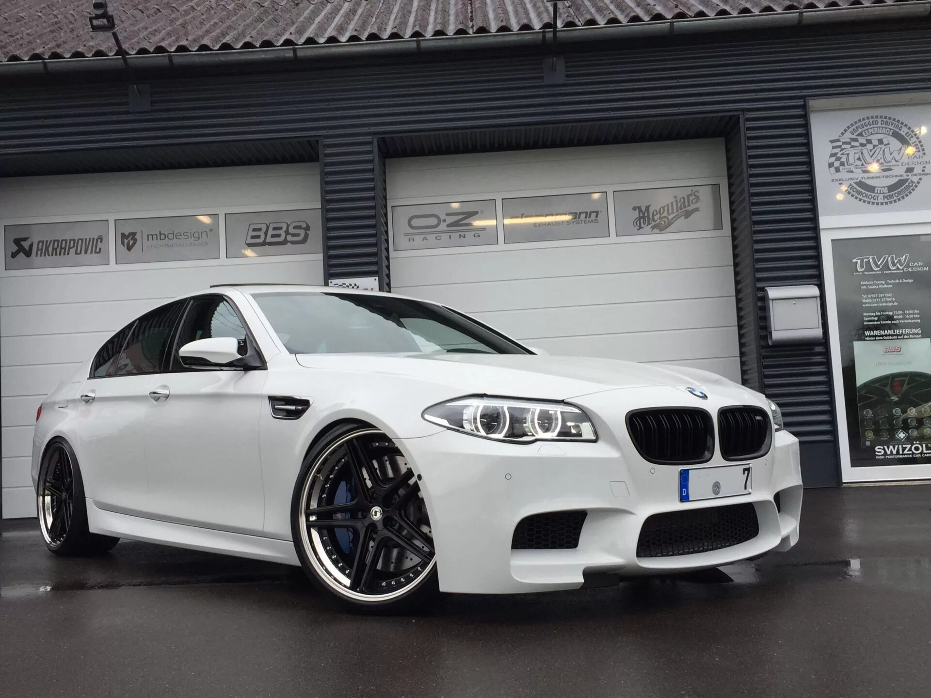 Бмв ф 10 м. Бмв м5 ф10. бмв m5 f10. bmw m5 f10 m. bmw 5 f10.