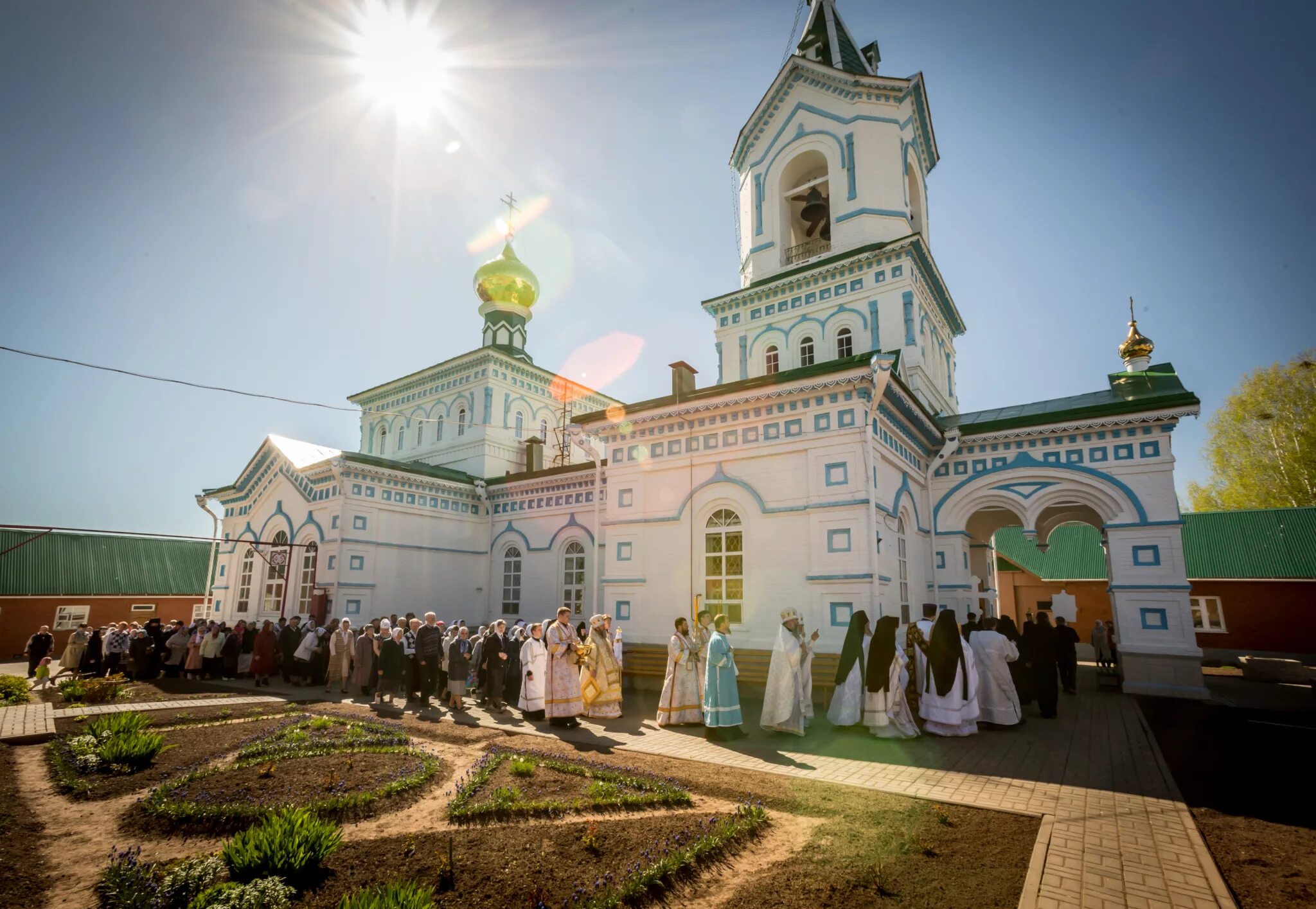 Монастырь село успенское. Успенский женский монастырь село Перевозное. Перевозное Удмуртия монастырь. Женский монастырь в Удмуртии Перевозное. Храм Перевозное Воткинский район.