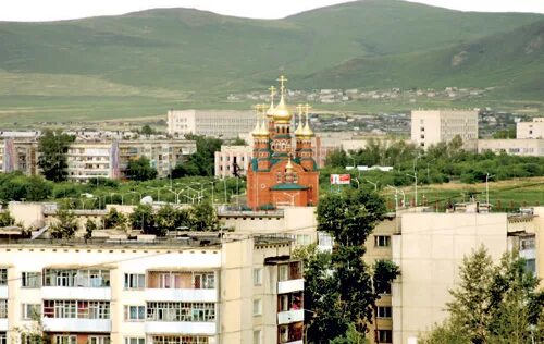 Город Краснокаменск, Забайкальский край, Россия, панорама города в пасхальное во