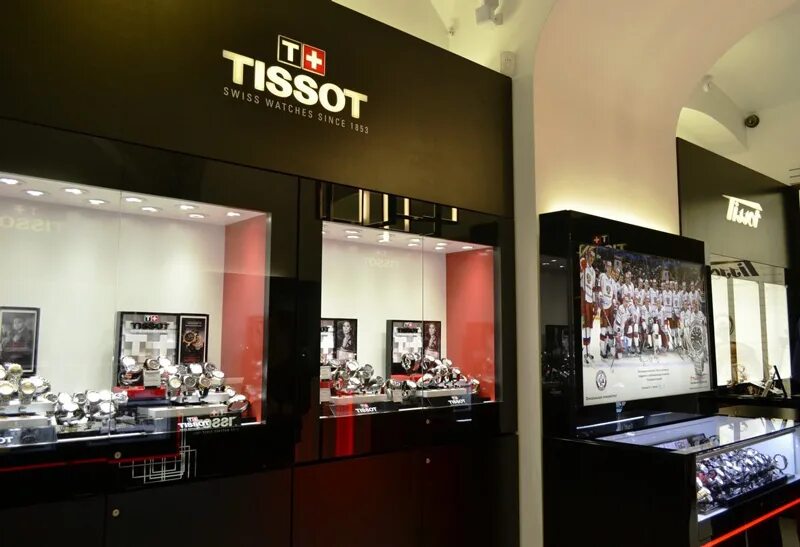 Магазин часов в минске. Тиссот Тверская 4. Tissot Store. Магазин часов. Магазин тиссот в ГУМЕ.