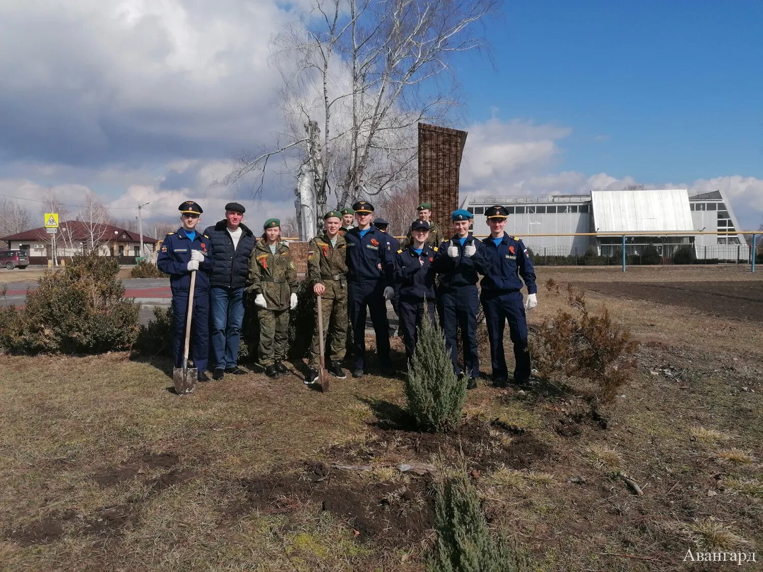 Краснодарский край крыловский район ст новосергиевская. Станица Новосергиевская. Станица Новосергиевская Краснодарского края. Станица Новосергиевская Крыловский район Краснодарский край. Памятники станицы Новосергиевской.