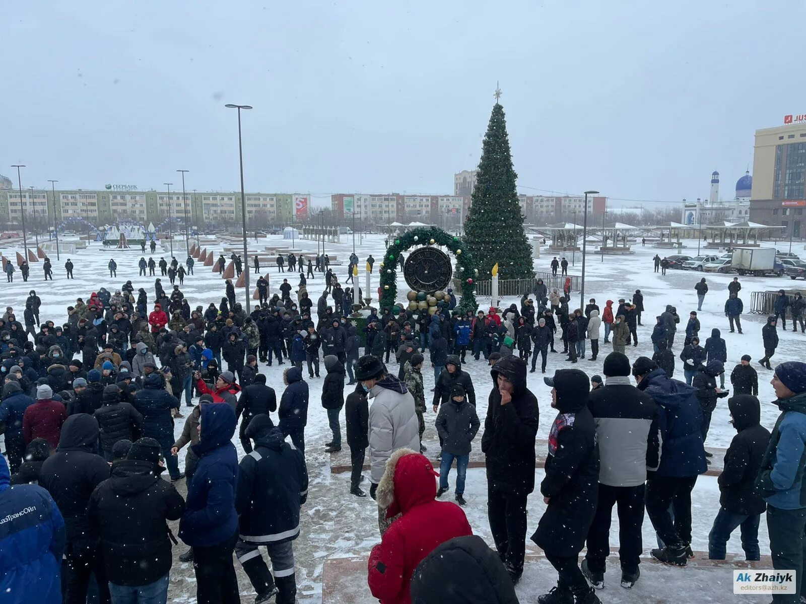 Новости атырау сегодня. Митинг фото картинки. Новост Атырау. Новости на сегодня г Атырау.