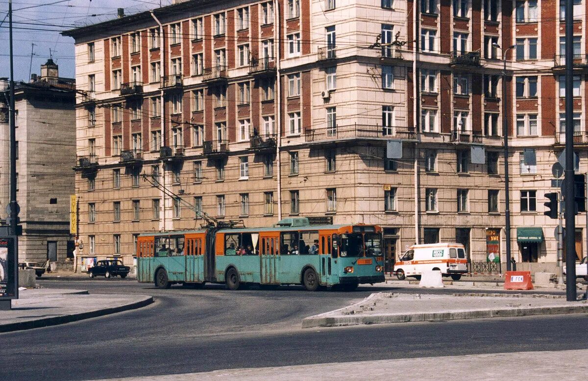 Ленинград 2000 год. Заневская площадь Санкт-Петербург. Новочеркасский проспект Заневская площадь. Санкт-Петербург, Заневская пл.. Ленинград Заневская площадь.