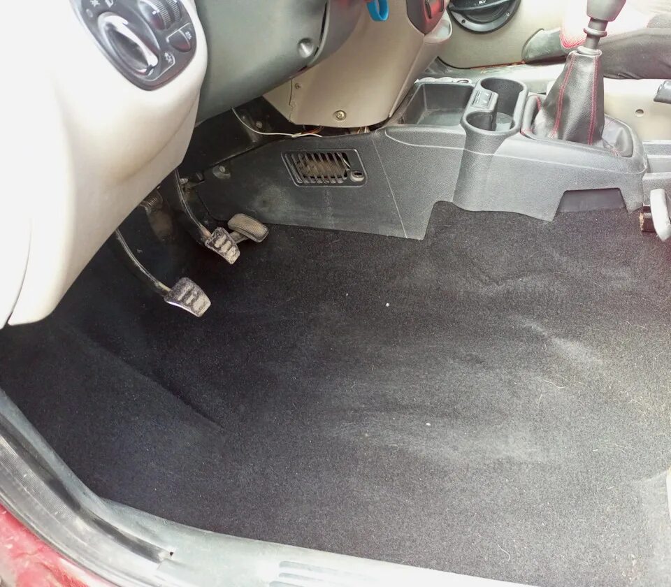 Замена ковролина - Pontiac Vibe (1G), 1,8 л, 2003 года своими руками DRIVE2