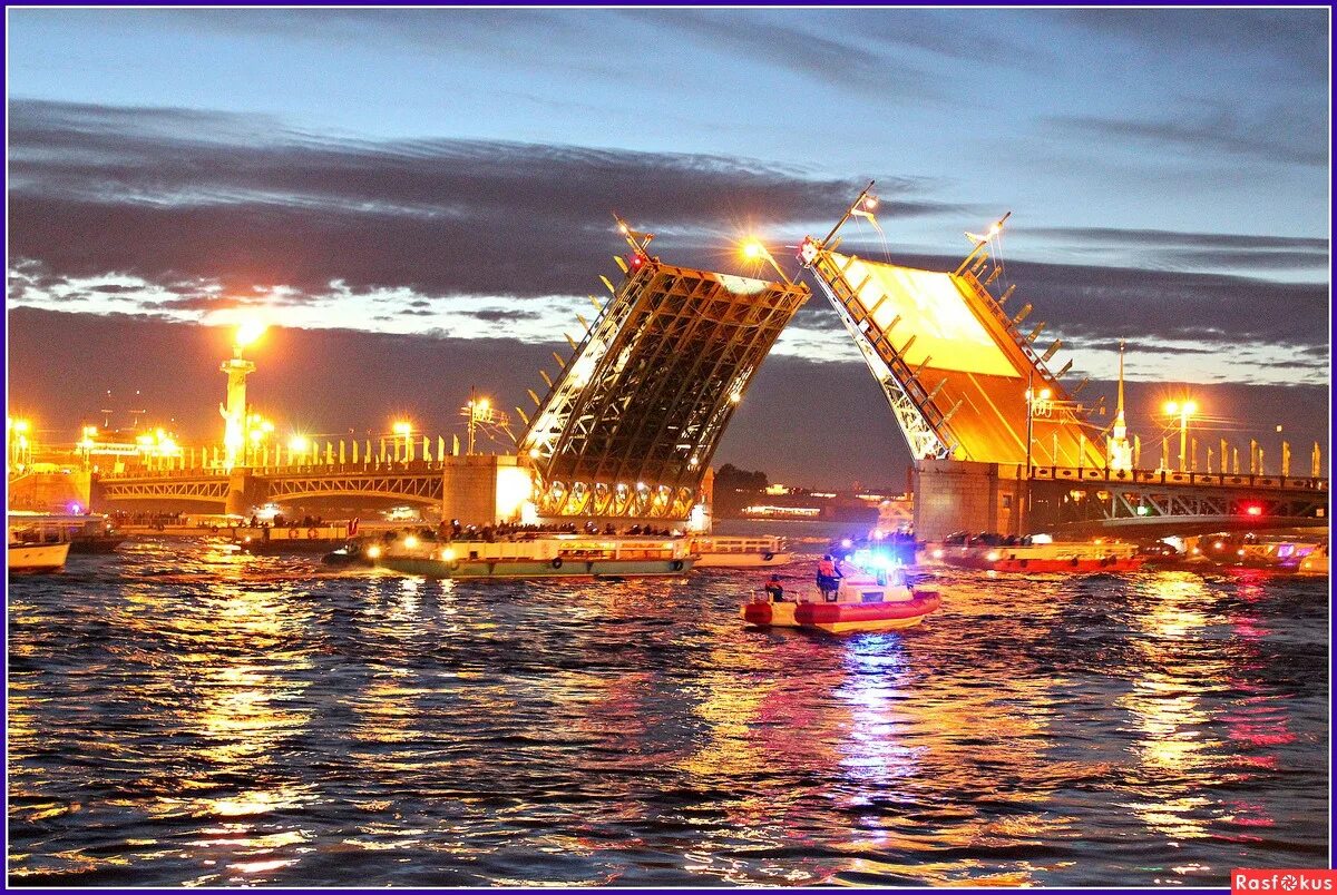 Пели спб. Поющие мосты в Санкт-Петербурге. Поющие мосты СПБ. Звуковое шоу Поющие мосты 2022. Поющие мосты 2021.