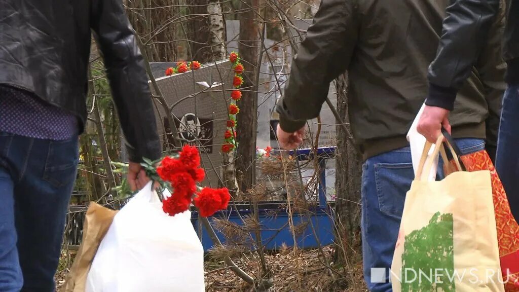 Родительский день на кладбище 2024. Кладбище. Родительский день на кладбище. Кладбище на Радоницу. Проект кладбища.