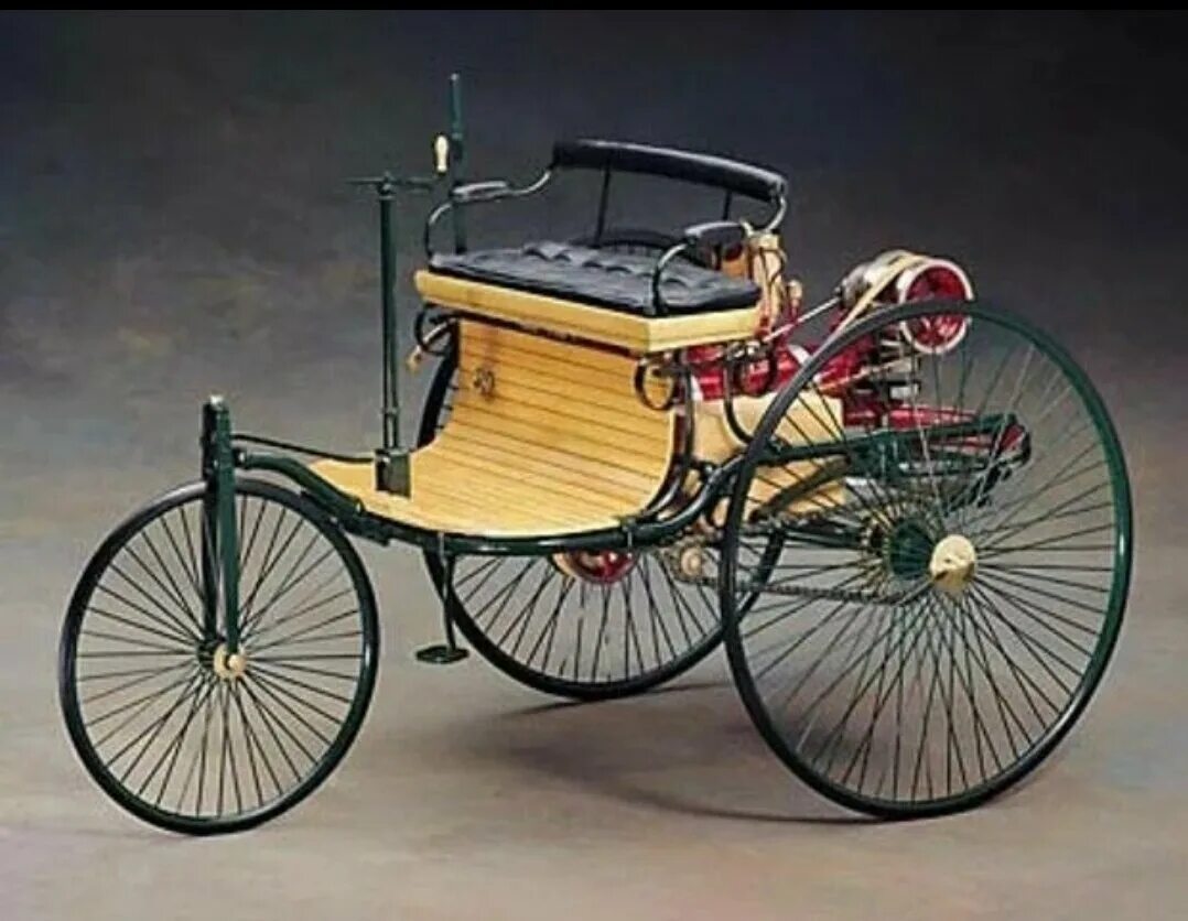 Первый автомобиль внутреннего. Benz Patent-Motorwagen 1886.