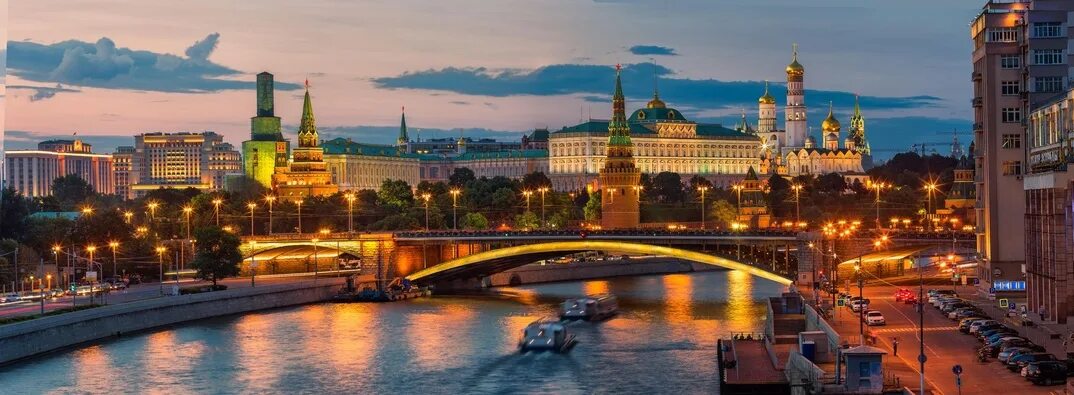 Панорама москвы. Вид на кремль. Московский кремль с реки. Город москва все о нем. Вечерняя обзорная экскурсия по москве.