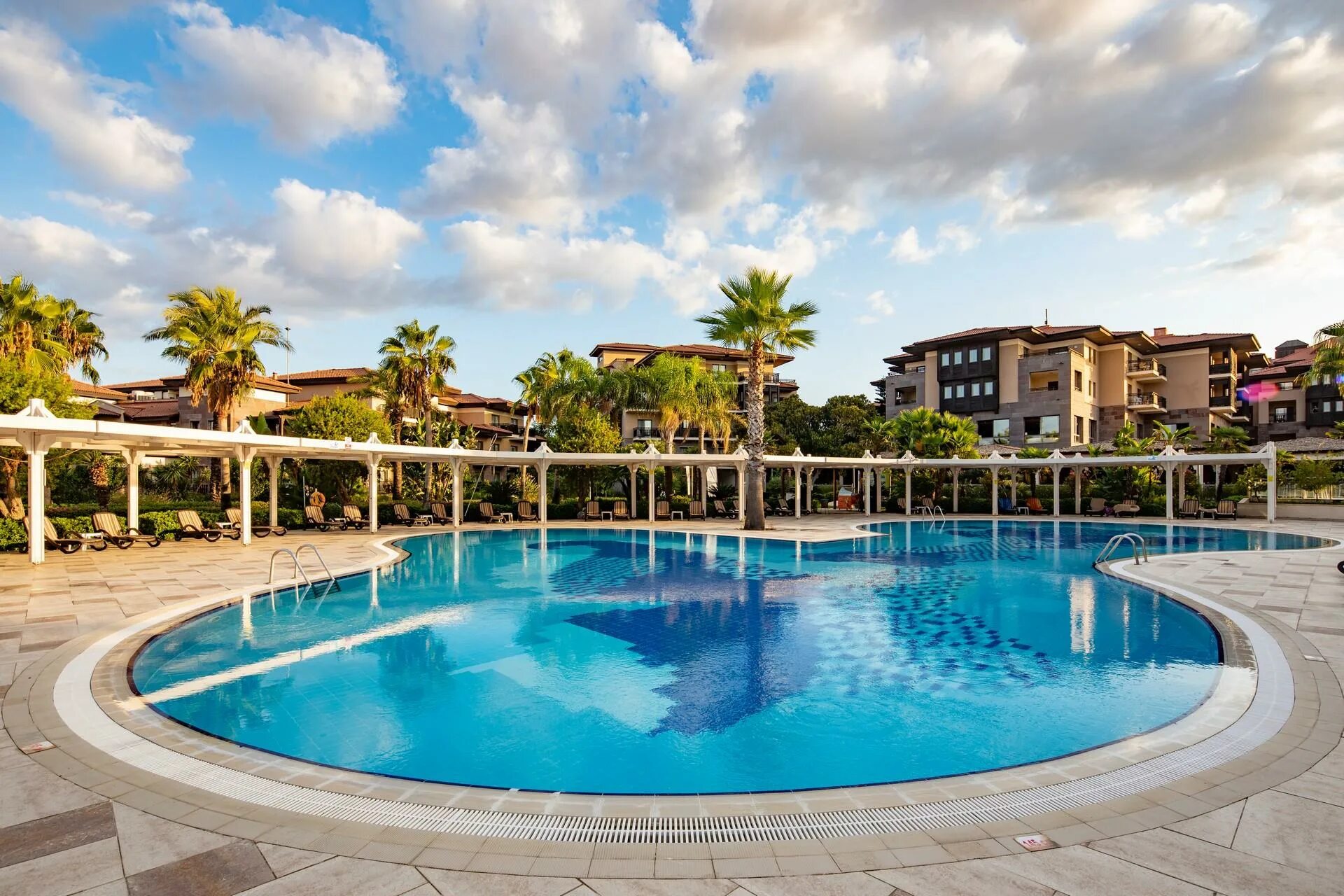 Calimera side resort 5. Fun&Sun Family Serra Palace 5*. Турция отель Calimera Serra Palace. Club Calimera Serra Palace 5 Турция Сиде. Calimera Serra Palace 5* (Кызылот).