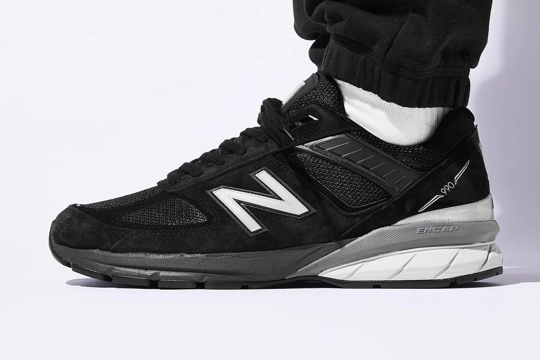 Черные 990. New balance 990 v5. new balance 990v5 черные. nb 990 v5 черный. new balance 990 black.