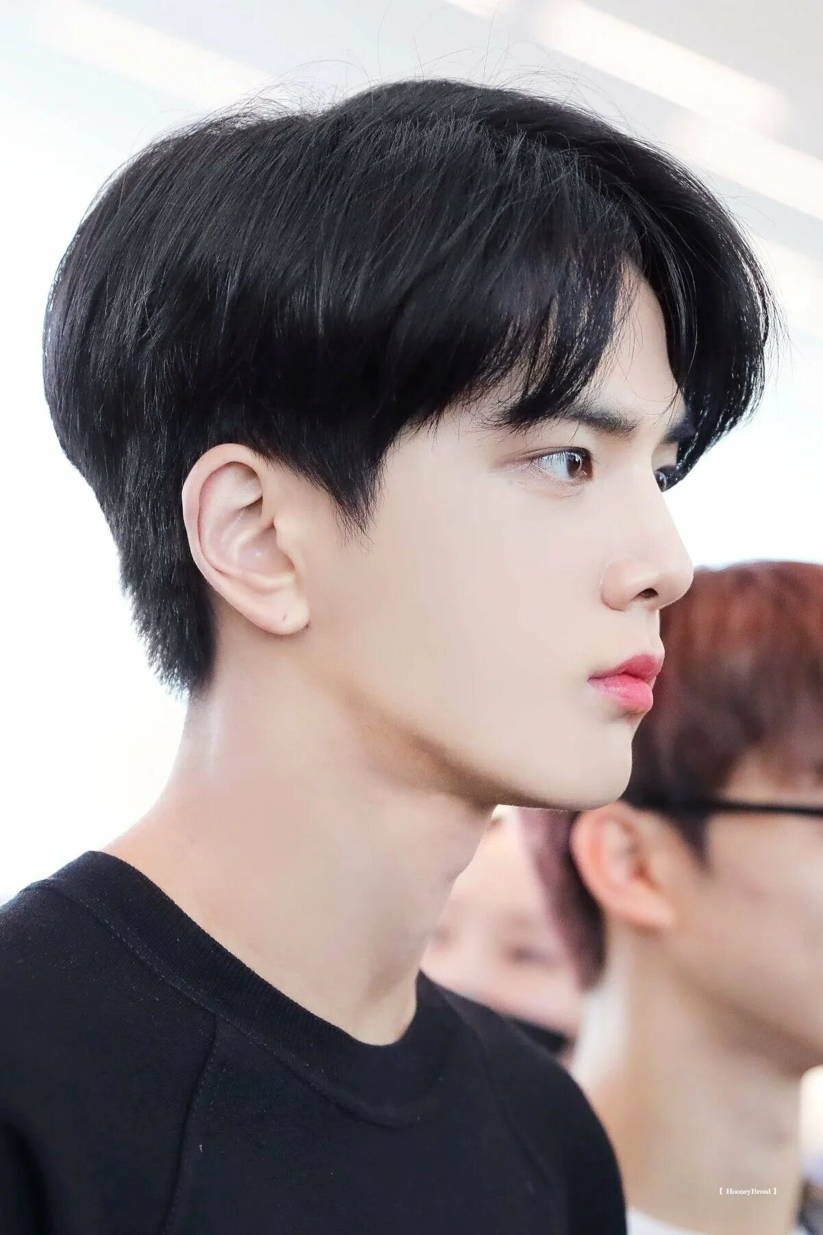 Кёртейнс корейцев. Корейская стрижка haircut korean short. Корейские стрижки мужские короткие. Короткая корейская стрижка мужская. Корейская стрижка айдол.