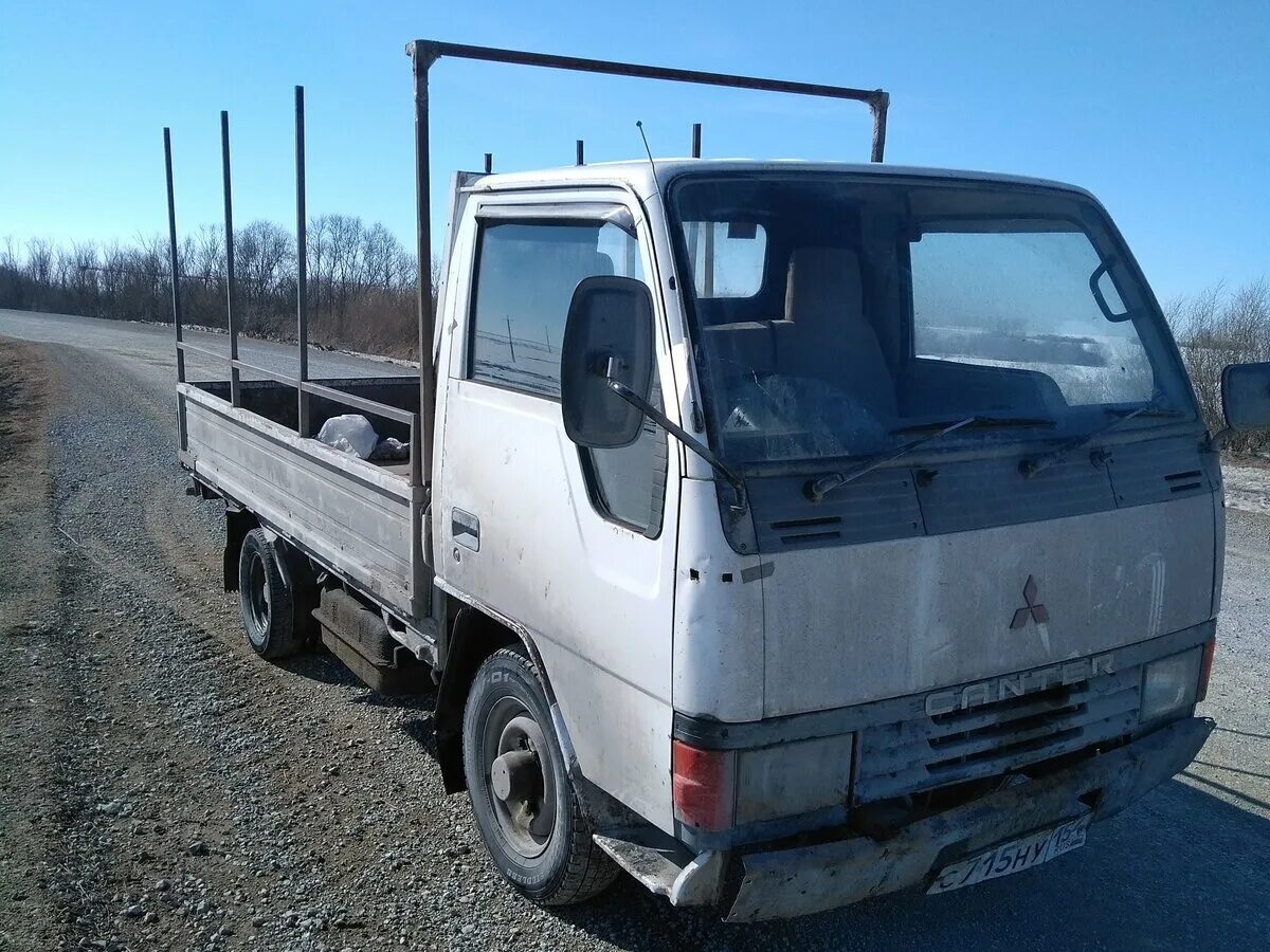 Mitsubishi fuso 1990. Размер mitsubishi canter, 1990 год. Мицубиси кантер 1990 года. Mitsubishi canter 1990 на 16 колесах. Кантер 1990 года.