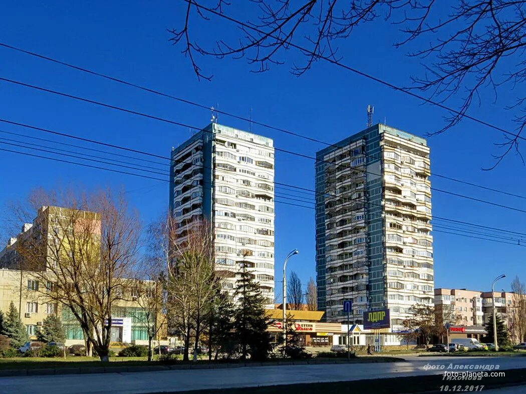 Волгодонск.Комсомольский дом на Курчатова (2008 год). Редакционное фото № 445333