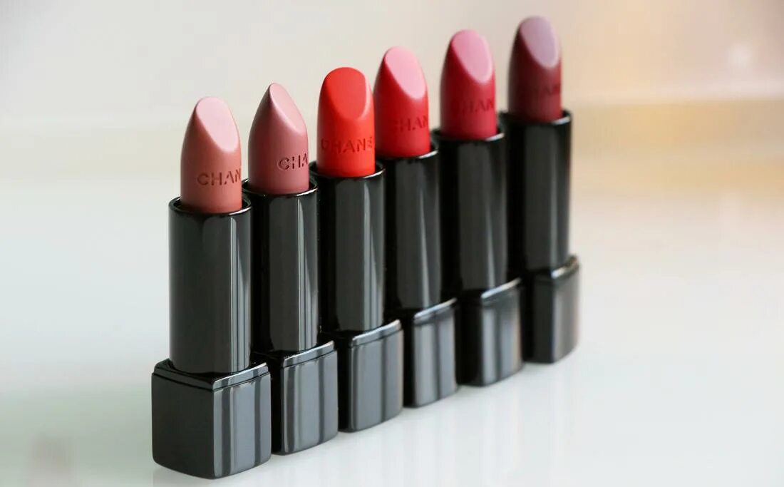 Chanel rouge allure velvet. Chanel allure velvet 58 rouge vie. Chanel 116 extreme. Chanel rouge allure velvet 68 emotive. Помада chanel rouge allure velvet 63.