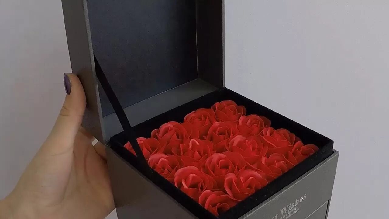 Best wishes красная шкатулка с розами и колье. Best wishes красная шкатулка с розами и колье. Шкатулка для мыла. Best wishes шкатулка с розой. Best wishes украшения шкатулка.