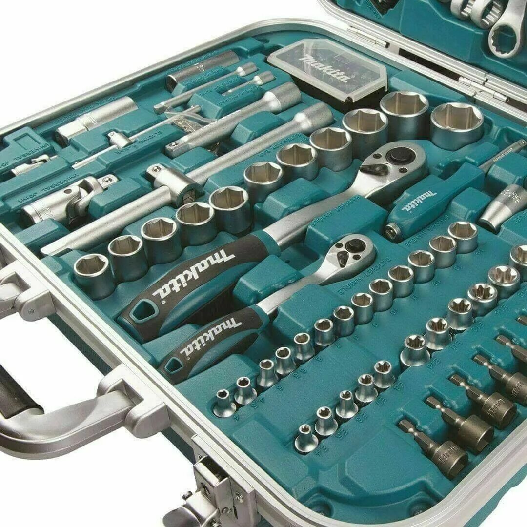 Набор головок makita. Набор инструментов Makita p 90532. Набор инструментов Makita p51851. Набор инструментов Makita 216 предметов. Набор трещеток Макита с ключом.