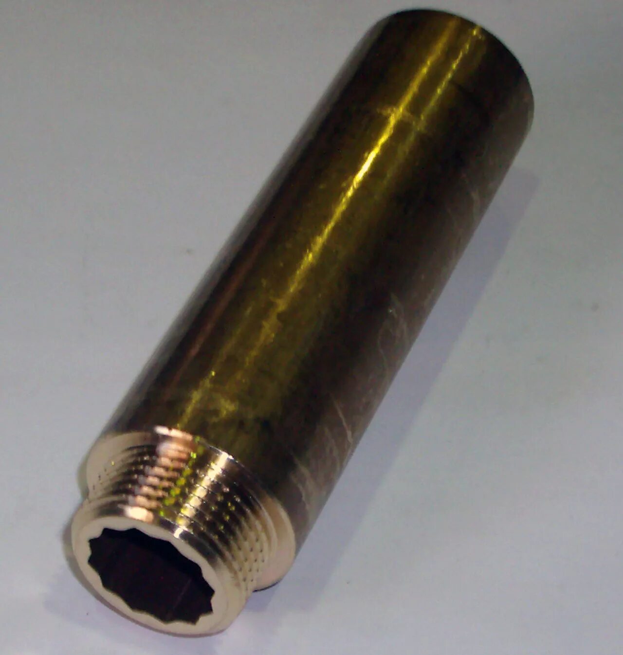 Ниппель 1/2" бронза, viega. Сгон сплошной 3/4 viega 40мм. Ниппель удлиненный. Удлинитель 3/4 наружная резьба латунь. Удлиненный ниппель 1 латунный uni-fitt 601g4400.