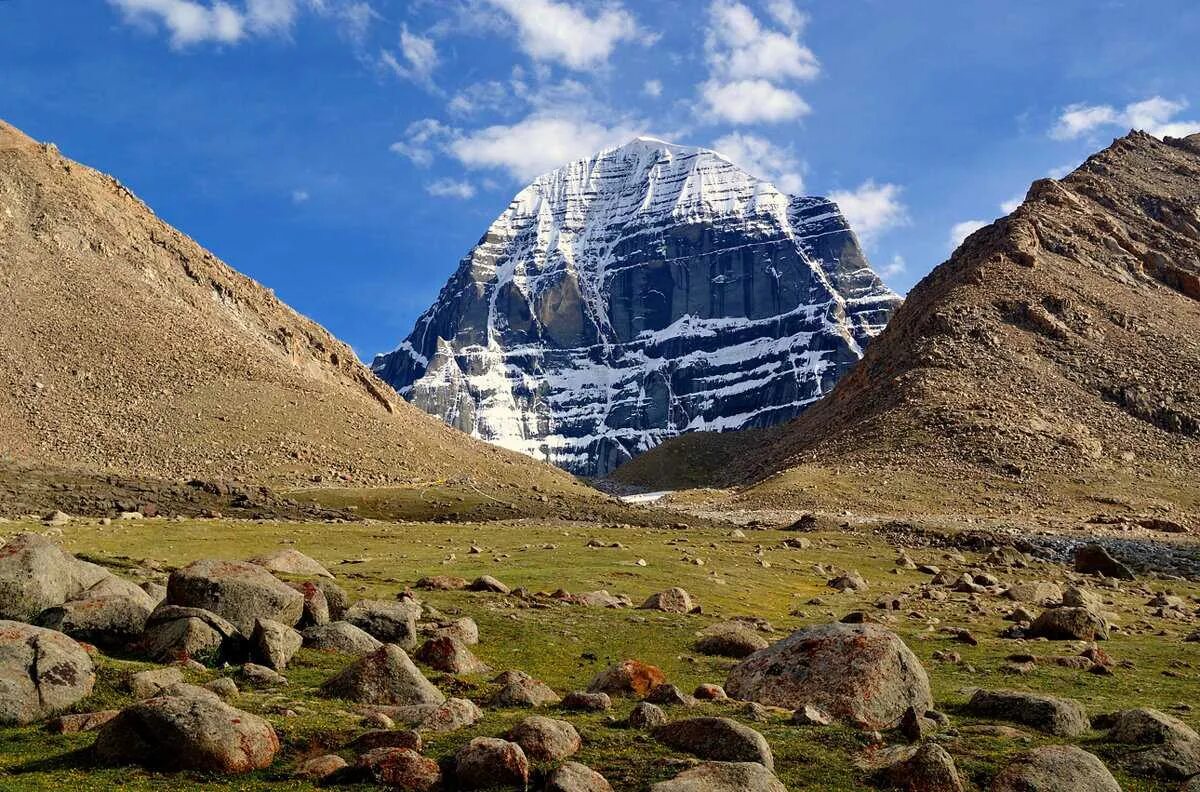 mount kailash #mountains snow mountain blue sky white cloud #mountain #snow a bi