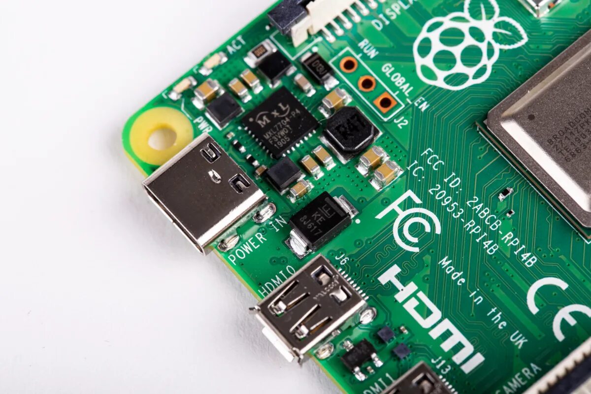 Raspberry pi board. Raspberry pi 4 model b 8gb. микрокомпьютер raspberry pi 4. микрокомпьютер raspberry pi 4 model b 4gb. микрокомпьютер raspberry pi 3.
