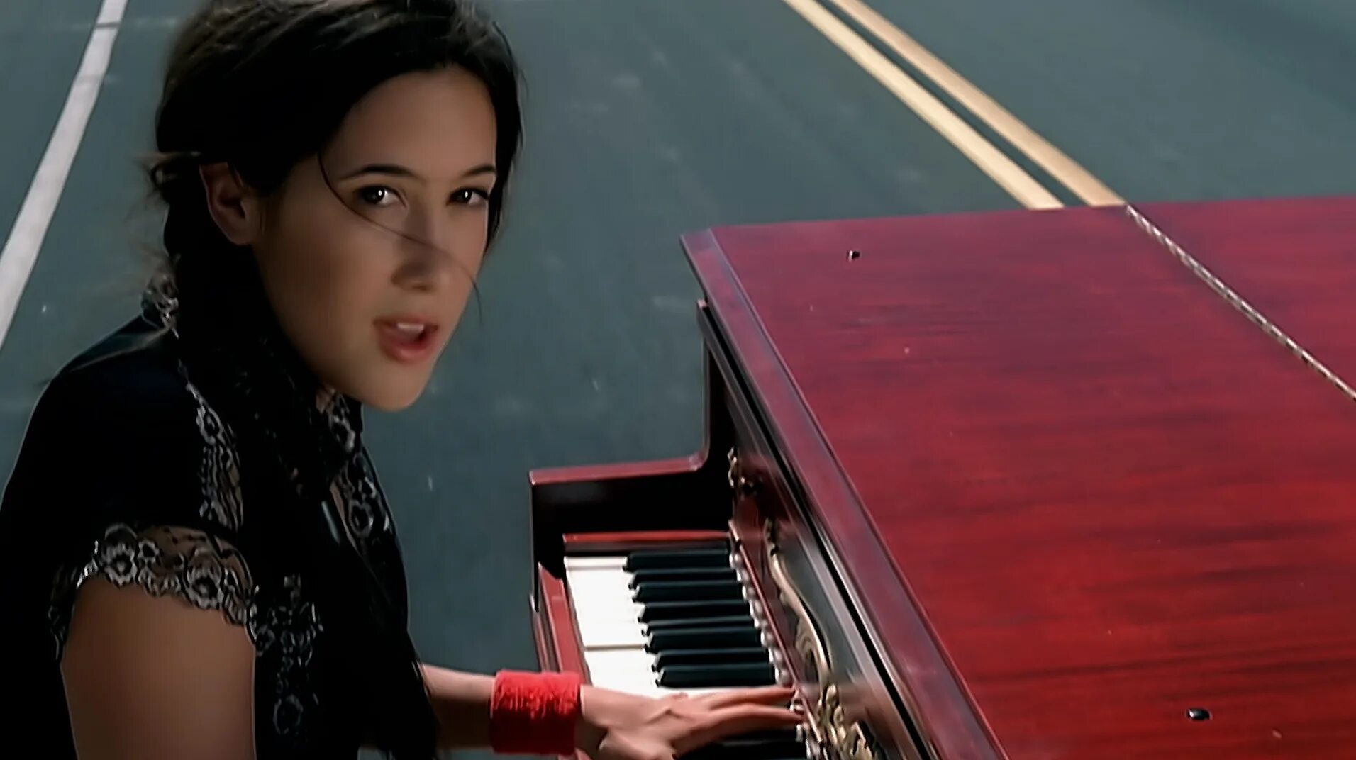 Carlton a thousand miles. Vanessa Carlton. Vanessa Carlton a Thousand Miles. Vanessa Carlton 2022.