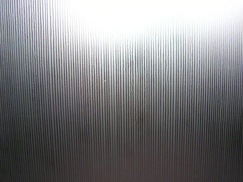 Текстура рифленого стекла. Фонтан в усть лабинске 2022 год. Ауди 100 44 кузов стекло задка. Заливные витражи. Стекло мираж бесцветное.