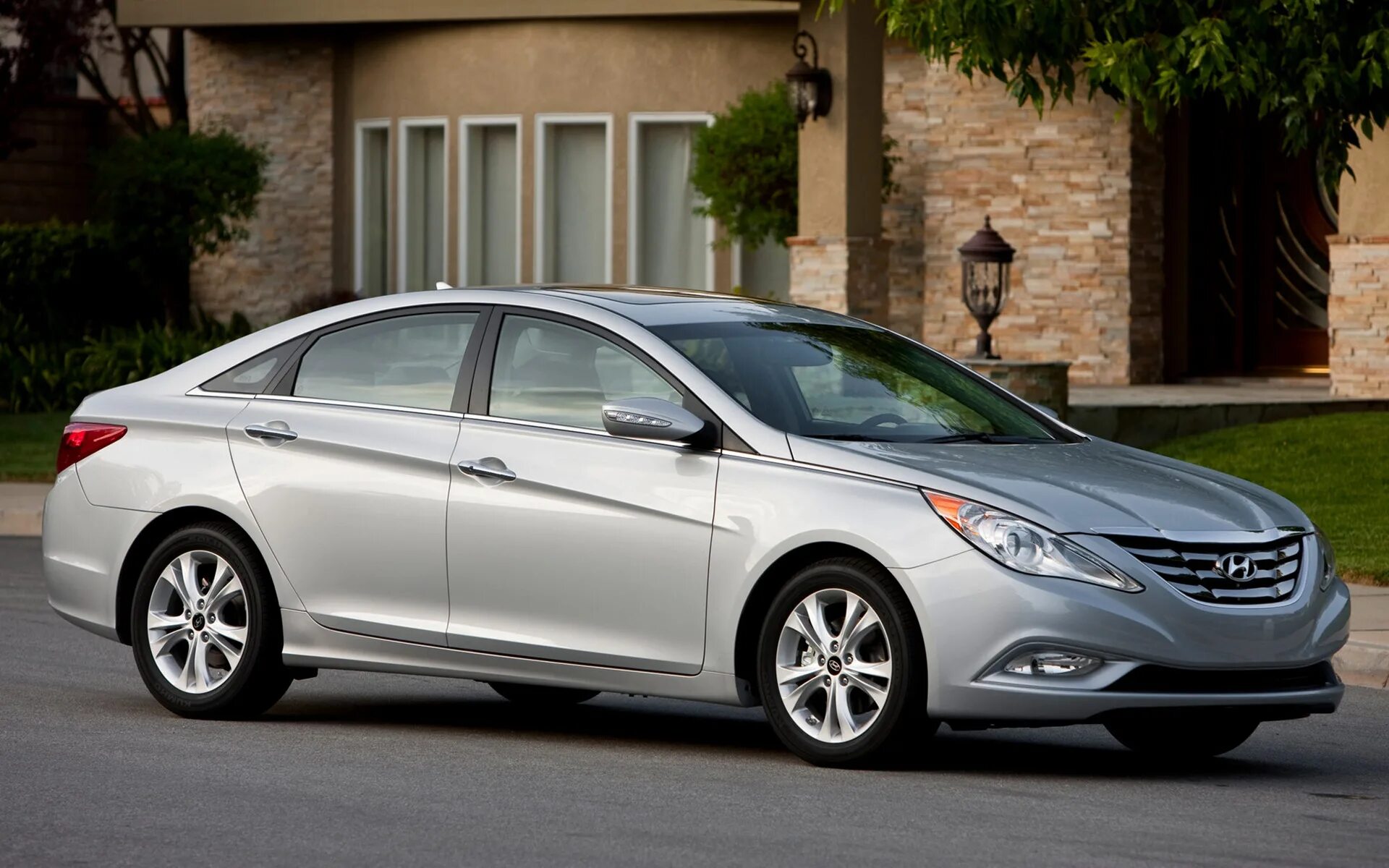 Hyundai sonata. Hyundai Sonata 2012. Hyundai Sonata 2011. Hyundai Sonata i45. Hundai Sonata 2011.